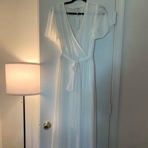 Long white flowy dress XL